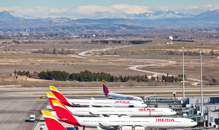 Iberia y Volaris expanden sus horizontes: 25 nuevos destinos en México