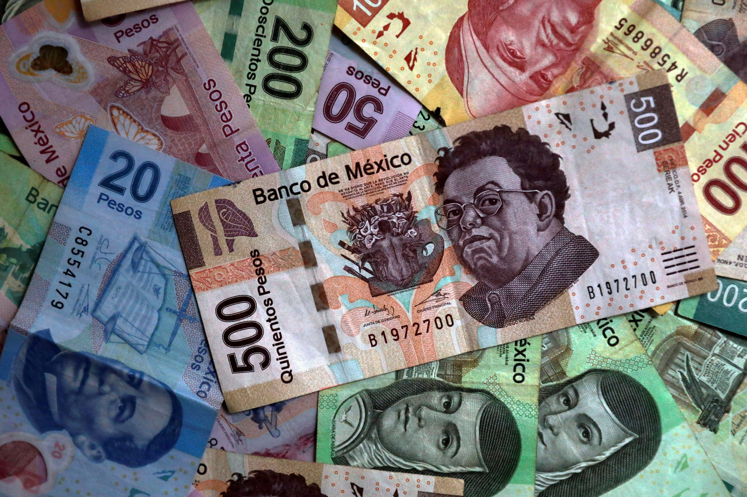 Nuevo Retroceso del Peso Mexicano: Así Cotiza el Dólar el 6 de Junio